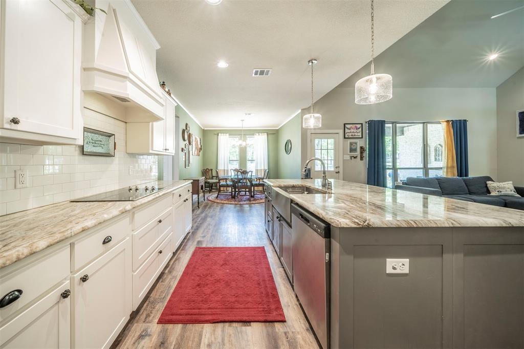 Poolville, Texas, 76487, United States, 4 Bedrooms Bedrooms, ,3 BathroomsBathrooms,Residential,For Sale,1944917