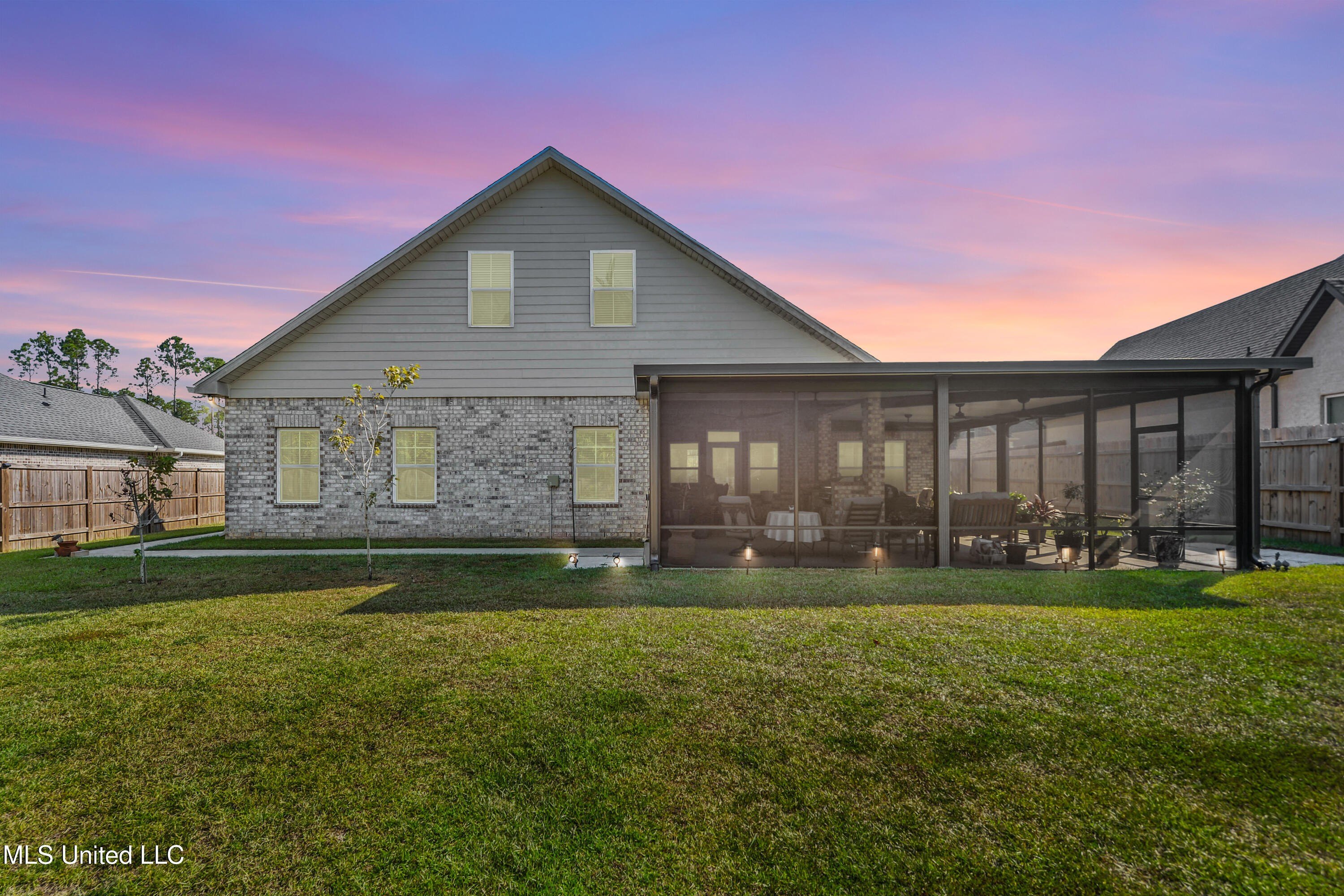 Gulfport, Mississippi, 39503, United States, 5 Bedrooms Bedrooms, ,3 BathroomsBathrooms,Residential,For Sale,1979883