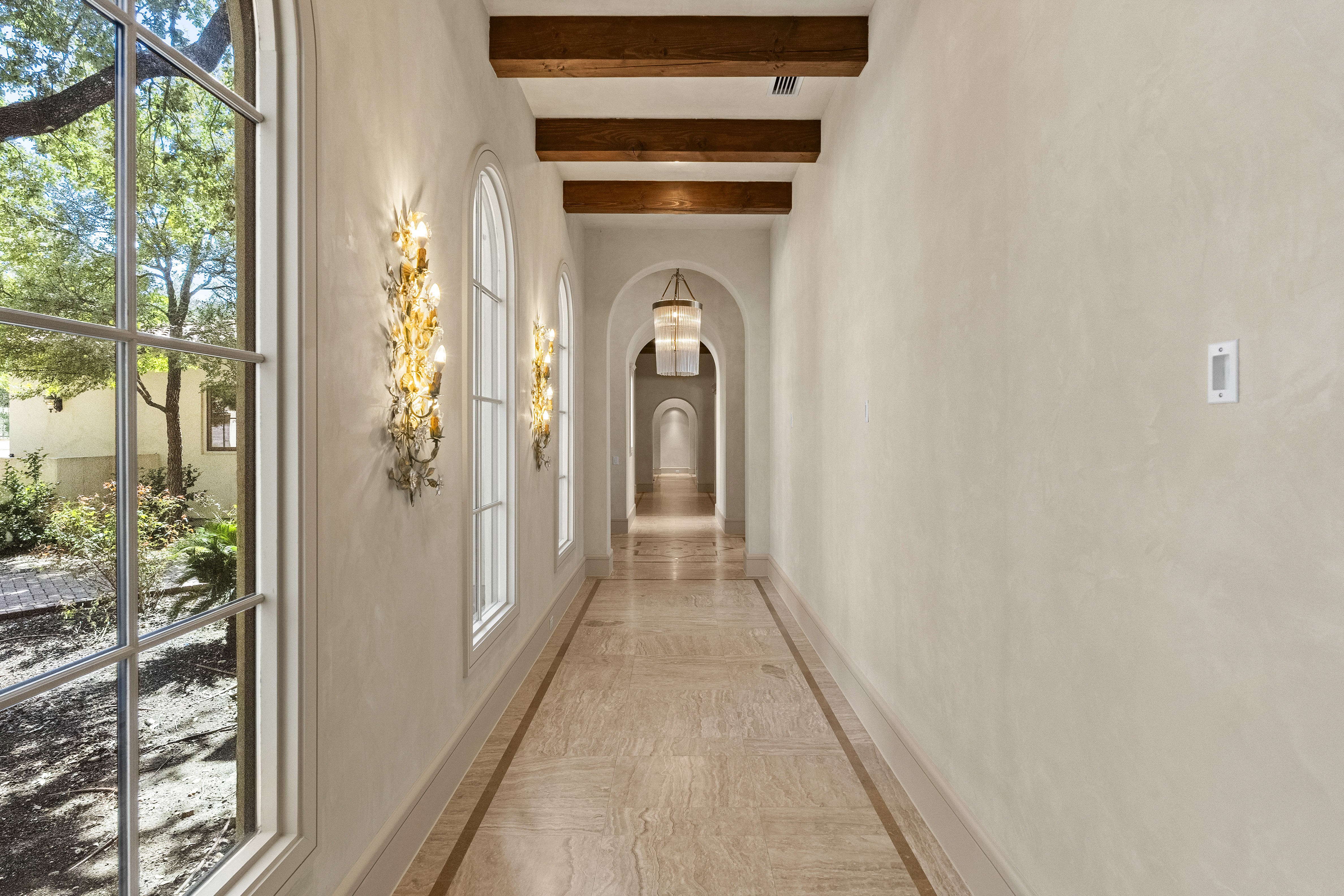  Mediterranean Style Estate in The Dominion - 物件實景