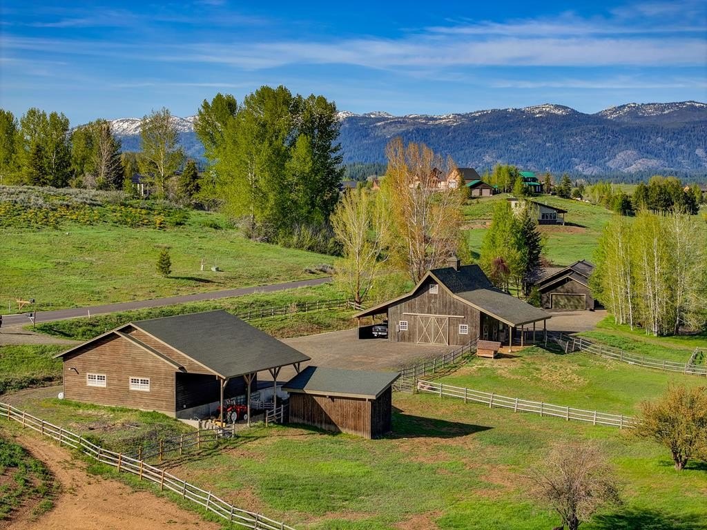 McCall, Idaho, 83638, United States, 4 Bedrooms Bedrooms, ,2 BathroomsBathrooms,Residential,For Sale,1828717