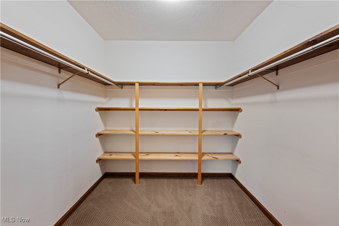 Novelty, Ohio, 44072, United States, 4 Bedrooms Bedrooms, ,3 BathroomsBathrooms,Residential,For Sale,1997729