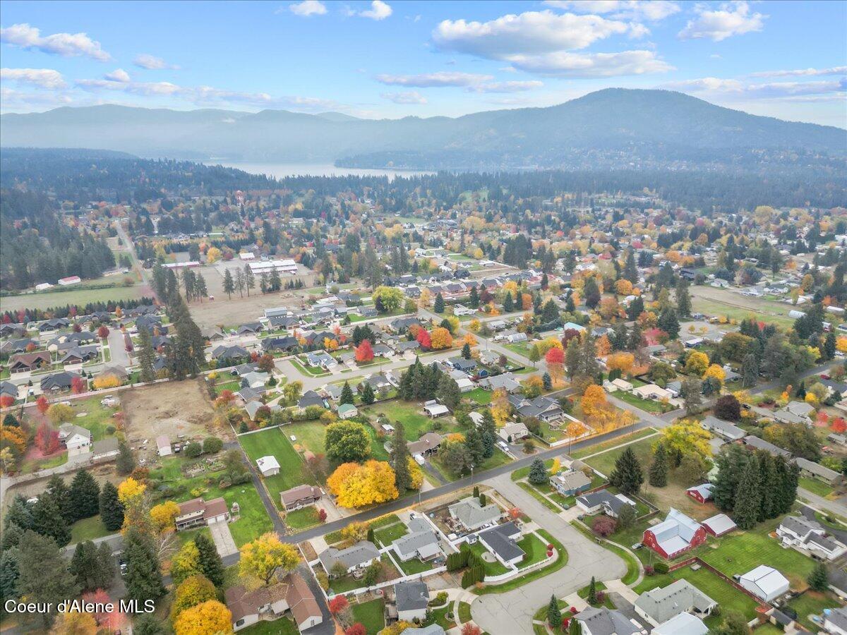 Hayden, Idaho, 83835, United States, 4 Bedrooms Bedrooms, ,Residential,For Sale,1989335