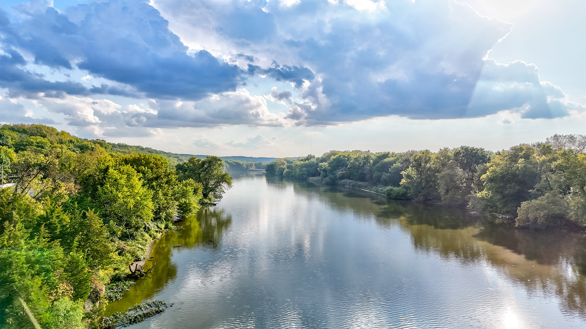 Ottawa, Illinois, 61350, United States, 3 Bedrooms Bedrooms, ,3 BathroomsBathrooms,Residential,For Sale,1957574