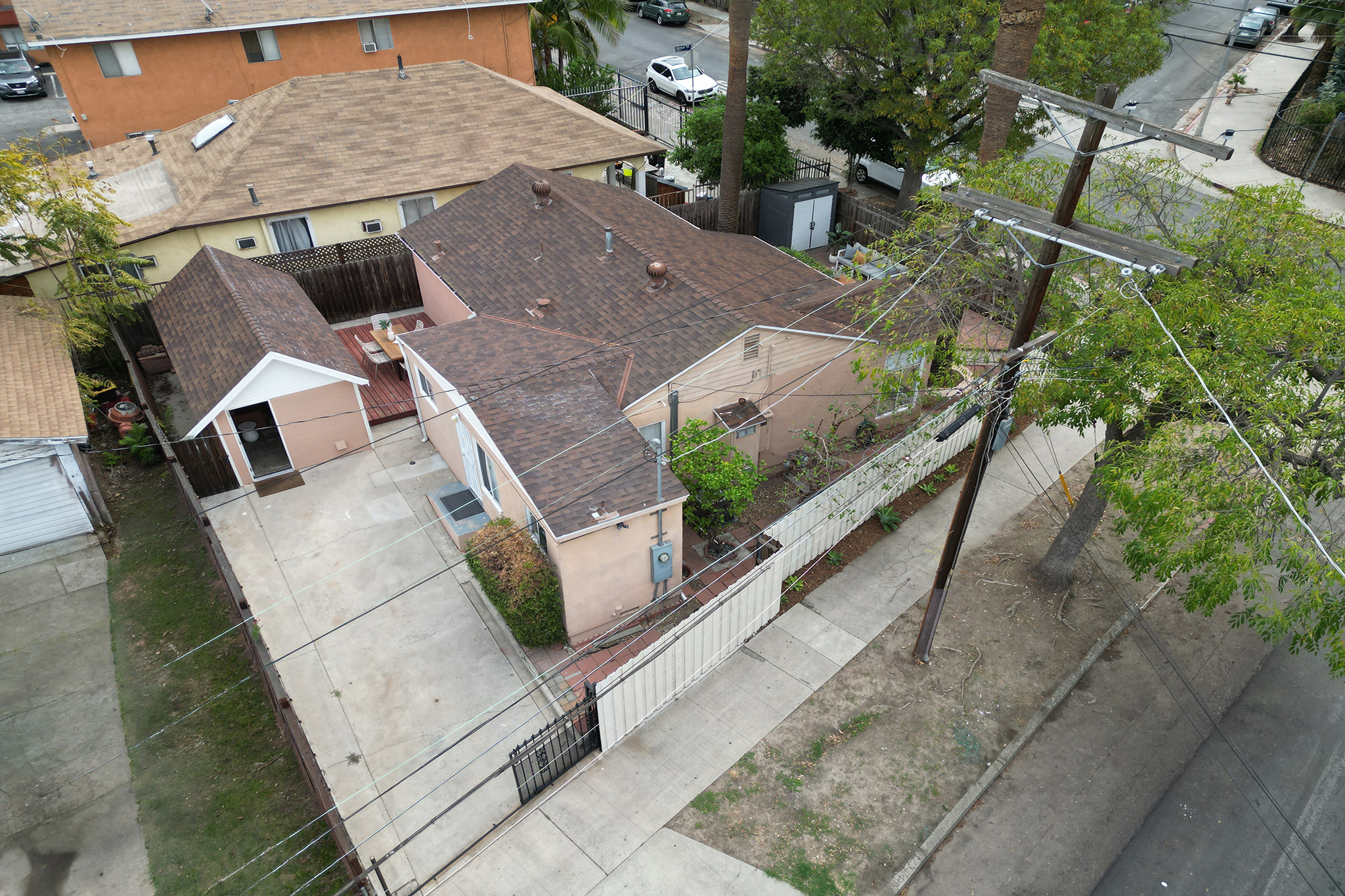  5901   Benner St - 物件實景