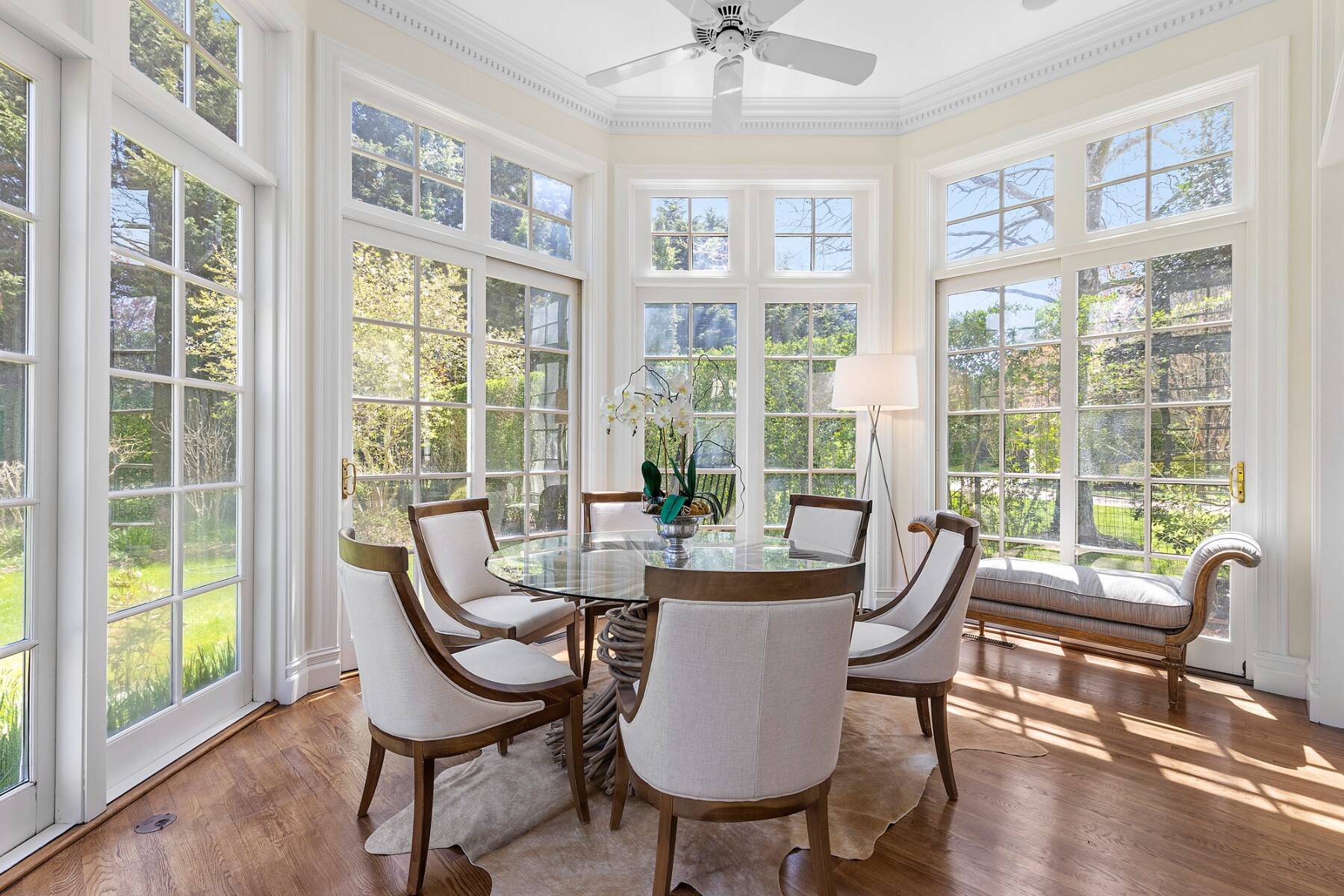  2-Acre SHV Compound, Fully Furnished, w/ Guest & Pool House - 物件實景