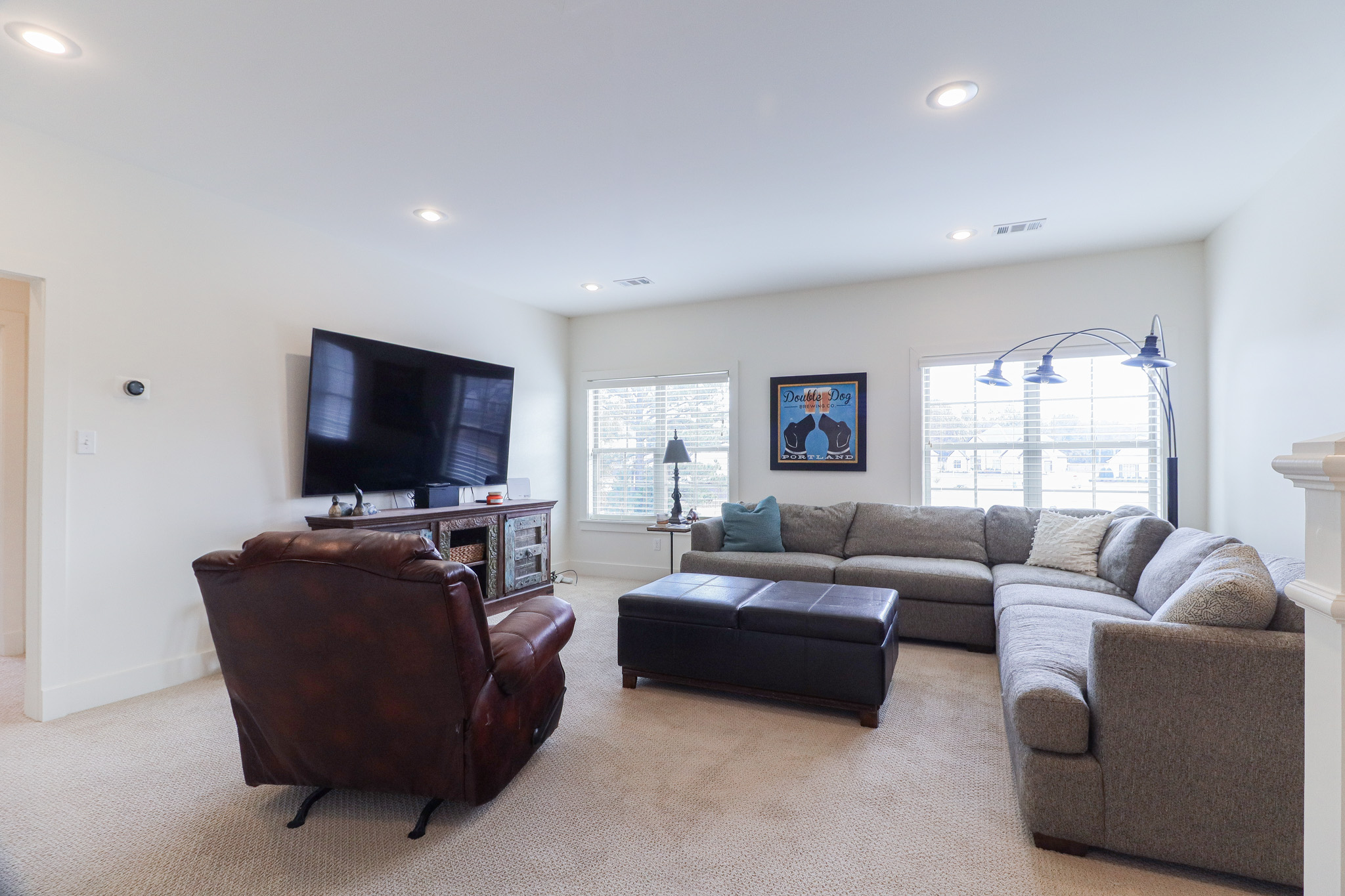 Jonesboro, Arkansas, 72404, United States, 5 Bedrooms Bedrooms, ,4 BathroomsBathrooms,Residential,For Sale,1993418