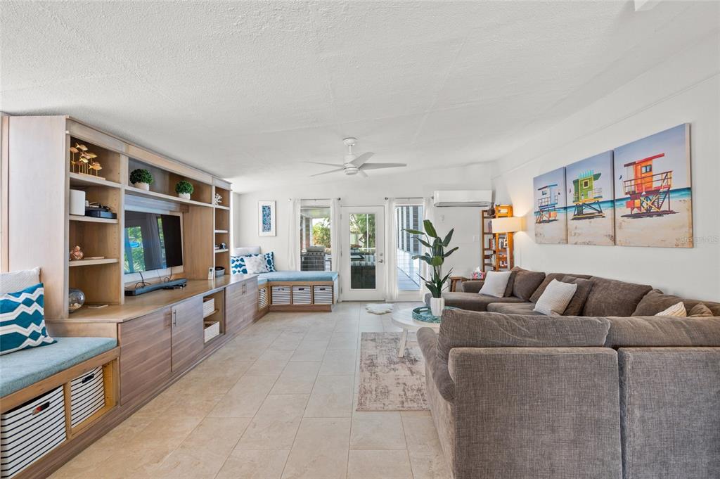 Sarasota, Florida, 34234, United States, 2 Bedrooms Bedrooms, ,2 BathroomsBathrooms,Residential,For Sale,1838237