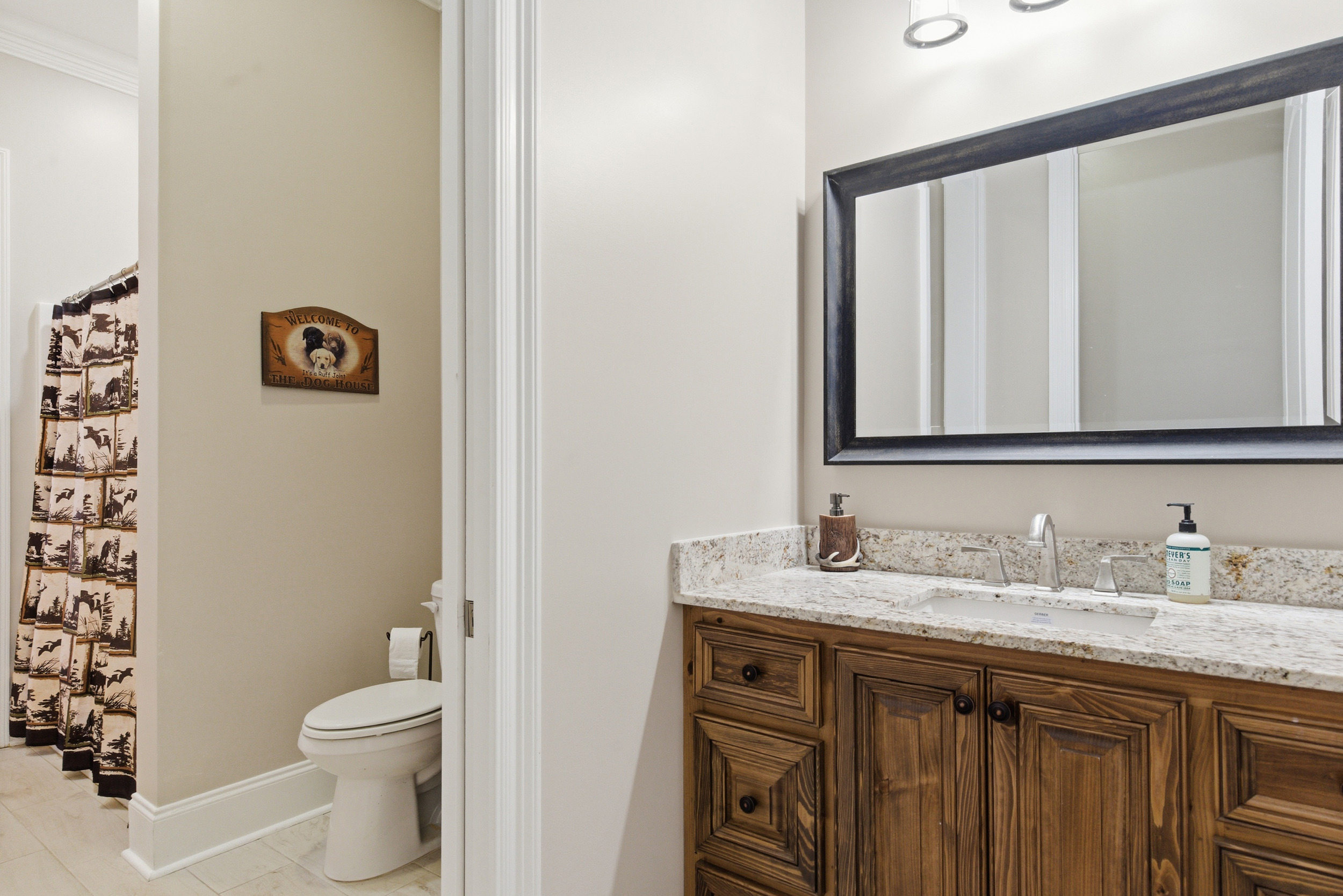 Scott, Louisiana, 70583, United States, 4 Bedrooms Bedrooms, ,3 BathroomsBathrooms,Residential,For Sale,2002633