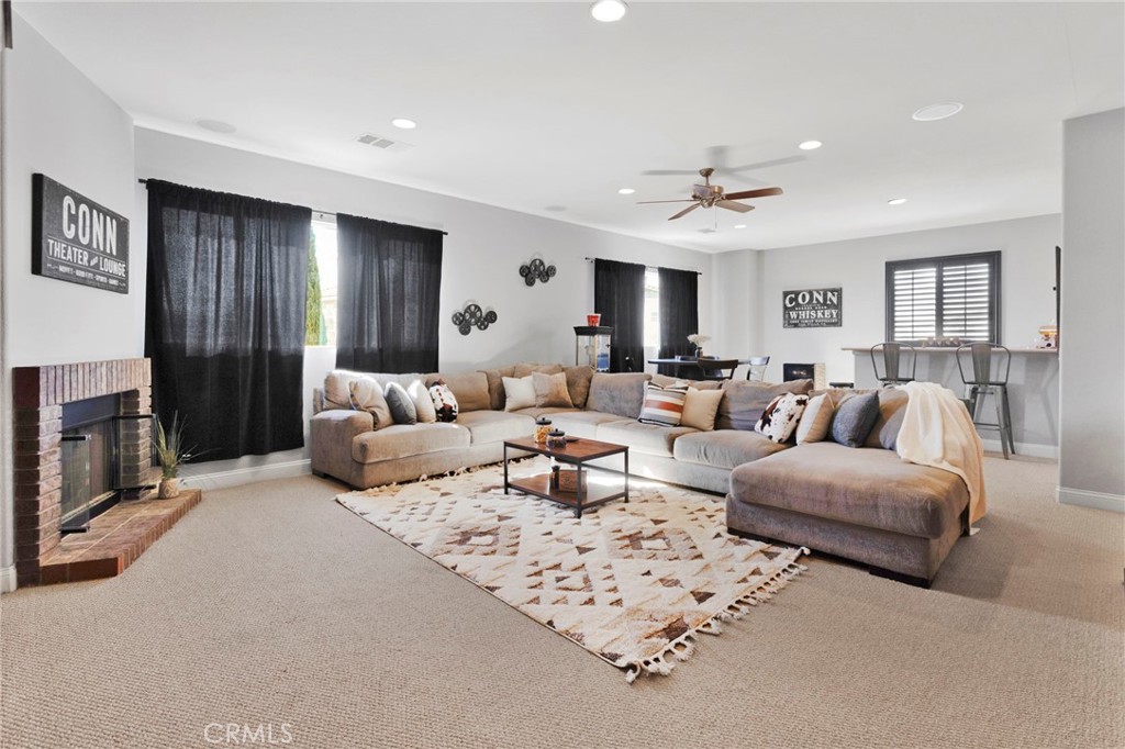 Hesperia, California, 92344, United States, 5 Bedrooms Bedrooms, ,4 BathroomsBathrooms,Residential,For Sale,2010754