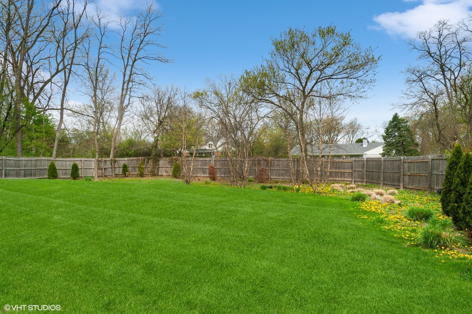 Lake Forest, Illinois, 60045, United States, 3 Bedrooms Bedrooms, ,5 BathroomsBathrooms,Residential,For Sale,1794834