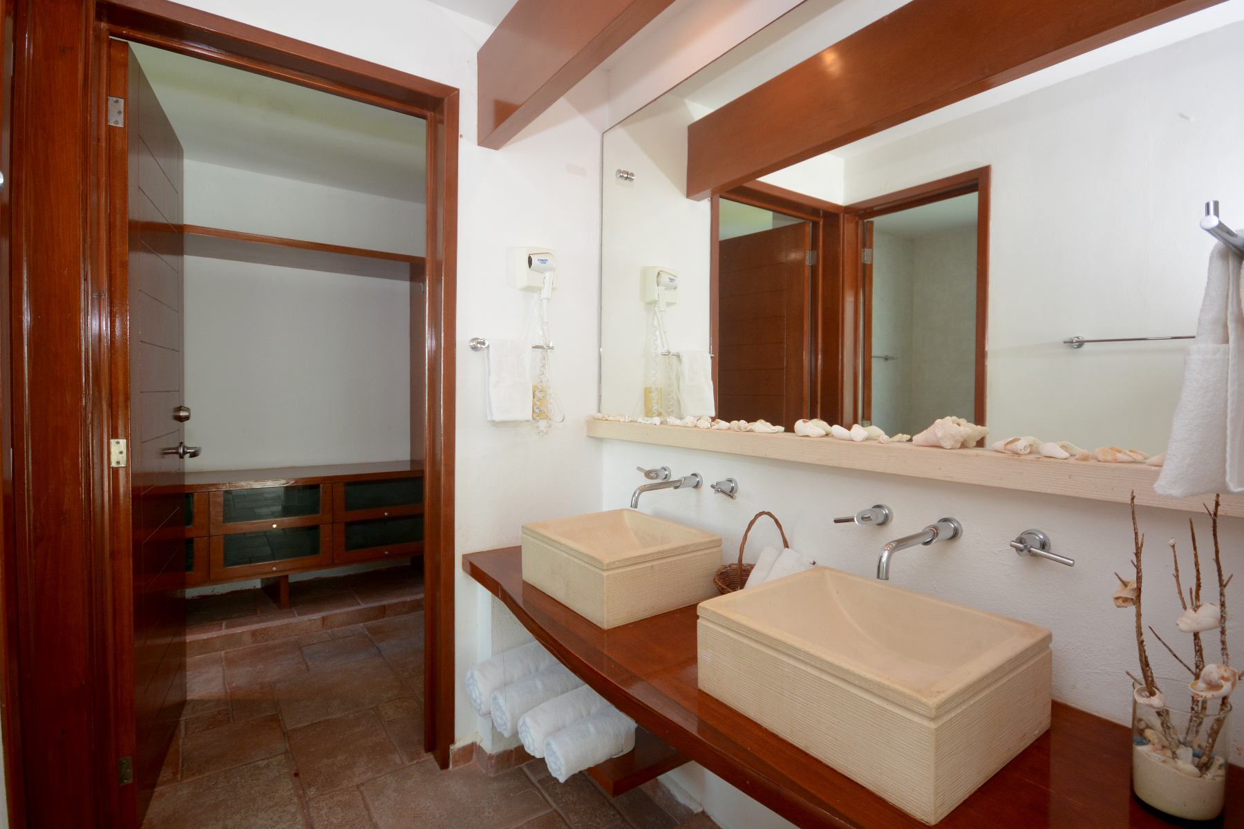  DUPLEX 6 BEDROOM HOME NEAR THE BEACH - 物件實景