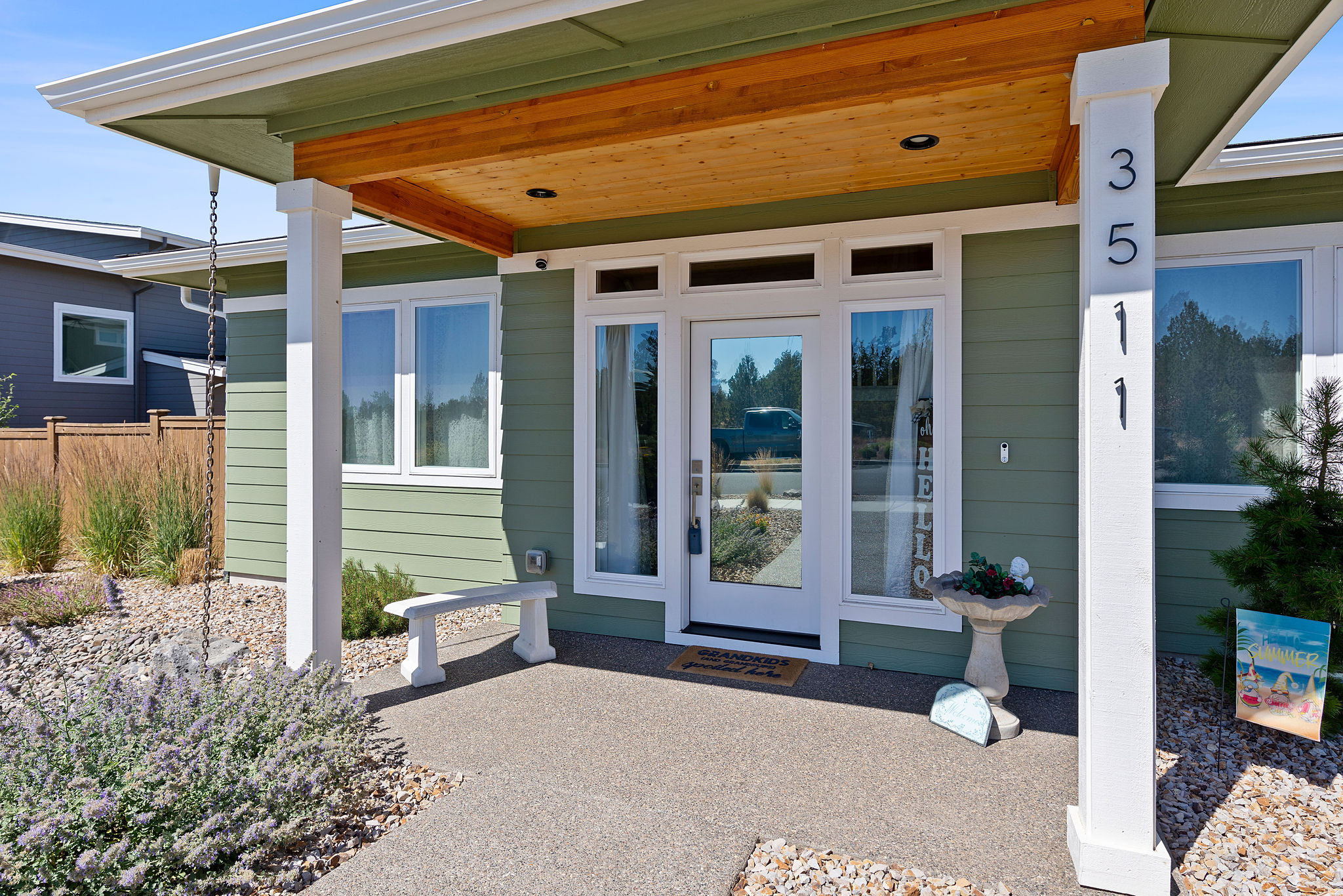 Redmond, Oregon, 97756, United States, 3 Bedrooms Bedrooms, ,3 BathroomsBathrooms,Residential,For Sale,1896821