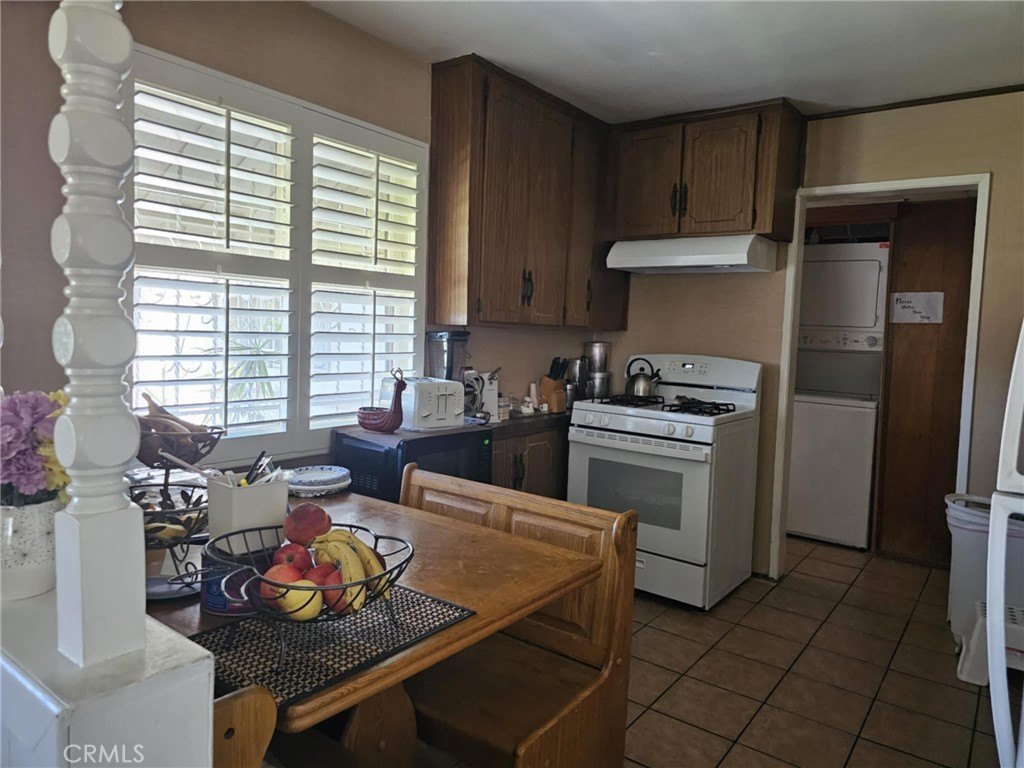 1558 W 123rd Street, Los Angeles, California, 90047, United States, 3 Bedrooms Bedrooms, ,2 BathroomsBathrooms,Residential,For Sale,1558 W 123rd Street,1652939