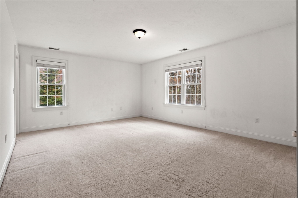 Groton, Massachusetts, 01450, United States, 3 Bedrooms Bedrooms, ,3 BathroomsBathrooms,Residential,For Sale,1987662