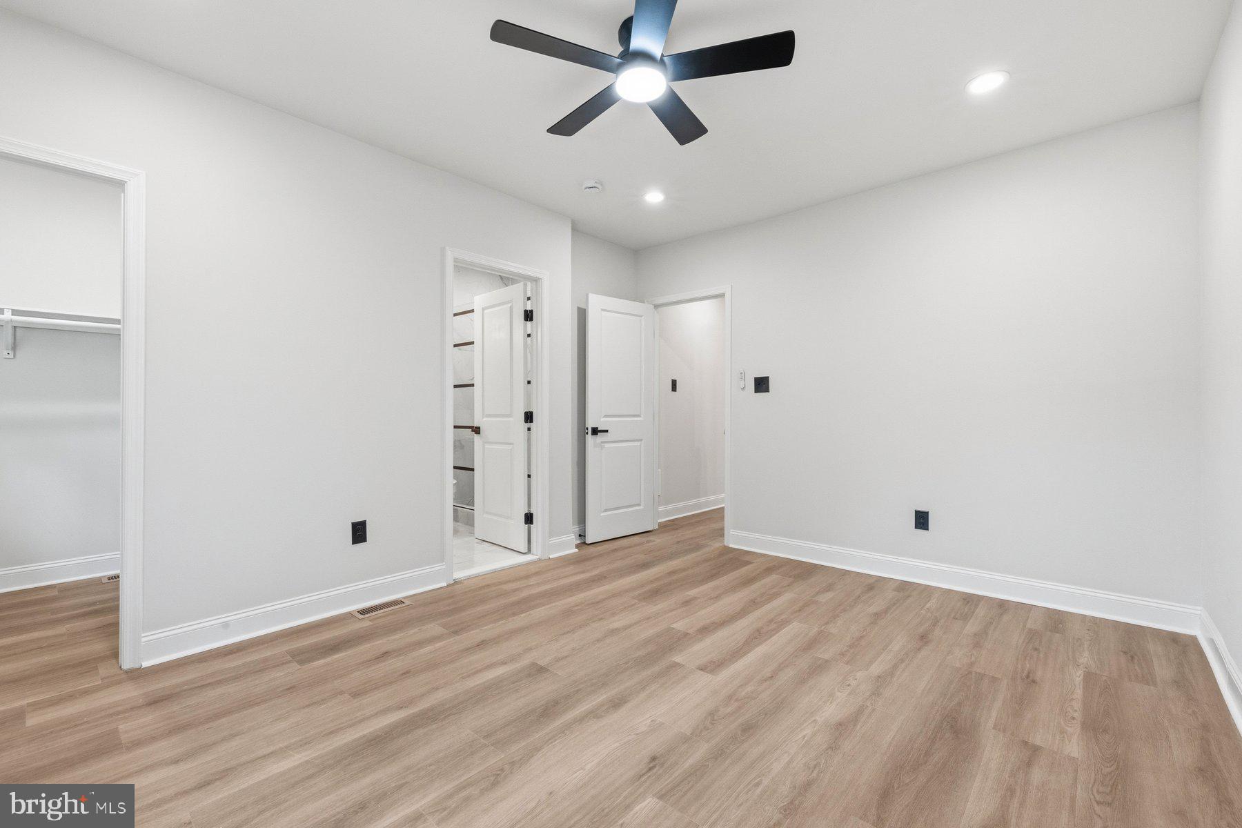 Alexandria, Virginia, 22314, United States, 2 Bedrooms Bedrooms, ,3 BathroomsBathrooms,Residential,For Sale,2049210
