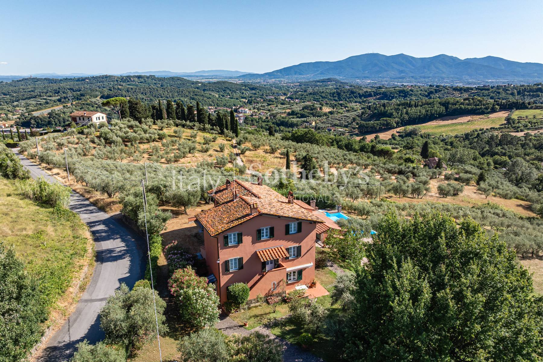  Elegant tuscan country home with panoramic hill views - 物件實景