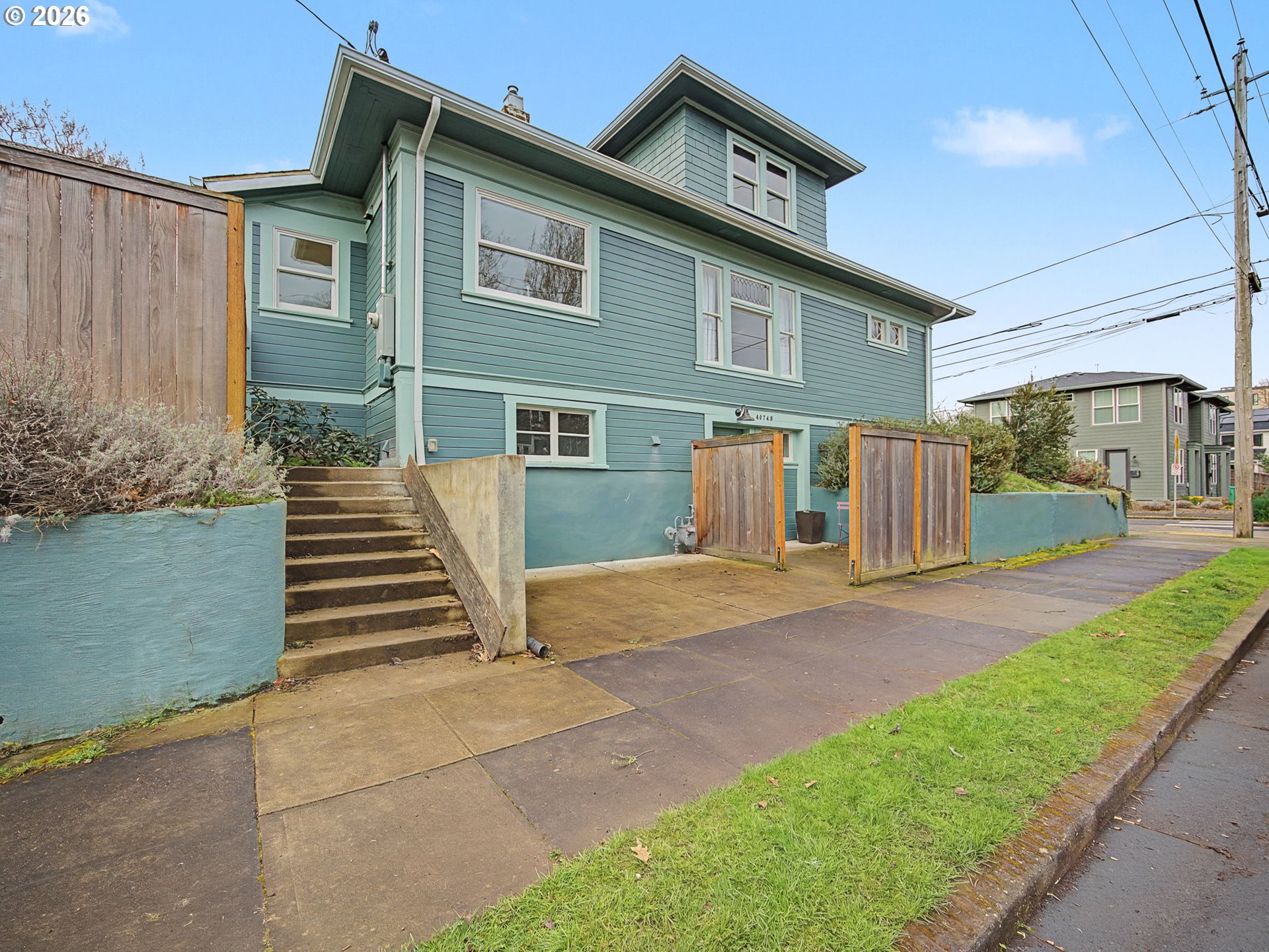 Portland, Oregon, 97212, United States, 5 Bedrooms Bedrooms, ,3 BathroomsBathrooms,Residential,For Sale,2043589