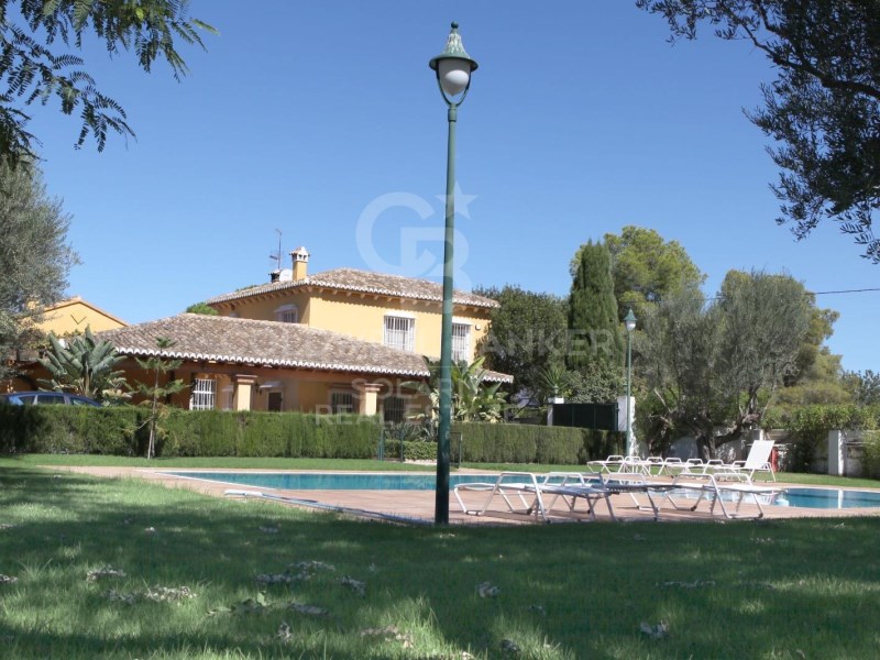 Valencia, B?tera, B?tera Centro Valencia, B?tera, Bétera, Comunidad Valenciana, ES, 7 Bedrooms Bedrooms, ,6 BathroomsBathrooms,Residential,For Sale,Valencia, B?tera, B?tera Centro Valencia, B?tera, ,1670328