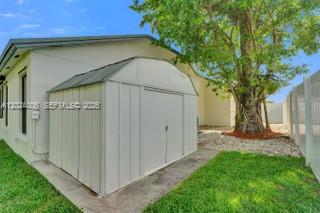 Davie, Florida, 33325, United States, 3 Bedrooms Bedrooms, ,2 BathroomsBathrooms,Residential,For Sale,2049200