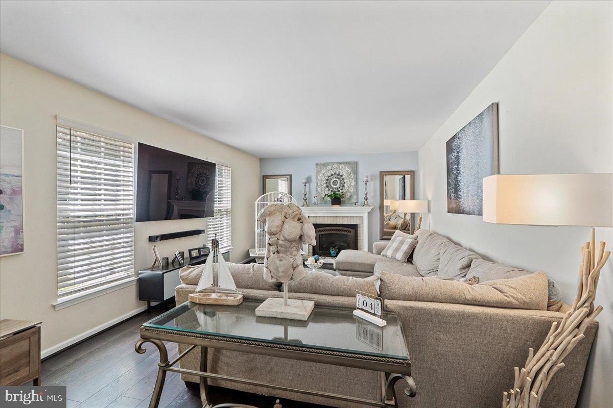 WILLIAMSTOWN, New Jersey, 08094, United States, 4 Bedrooms Bedrooms, ,3 BathroomsBathrooms,Residential,For Sale,1914330