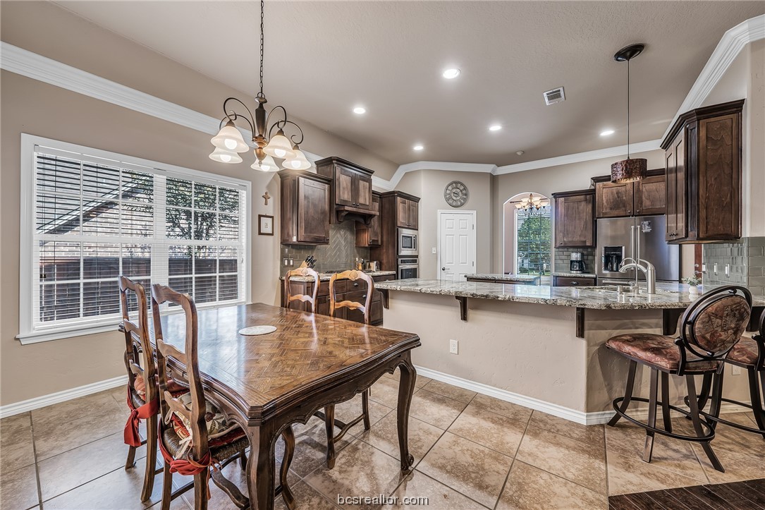 3200 Walnut Creek Court, Bryan, Texas, 77807, United States, 2 Bedrooms Bedrooms, ,3 BathroomsBathrooms,Residential,For Sale,3200 Walnut Creek Court,1663308