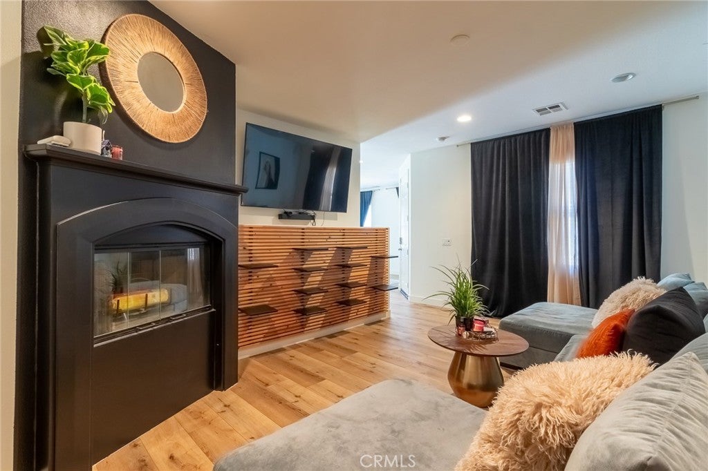 Grand Terrace, California, 92313, United States, 3 Bedrooms Bedrooms, ,3 BathroomsBathrooms,Residential,For Sale,2002467