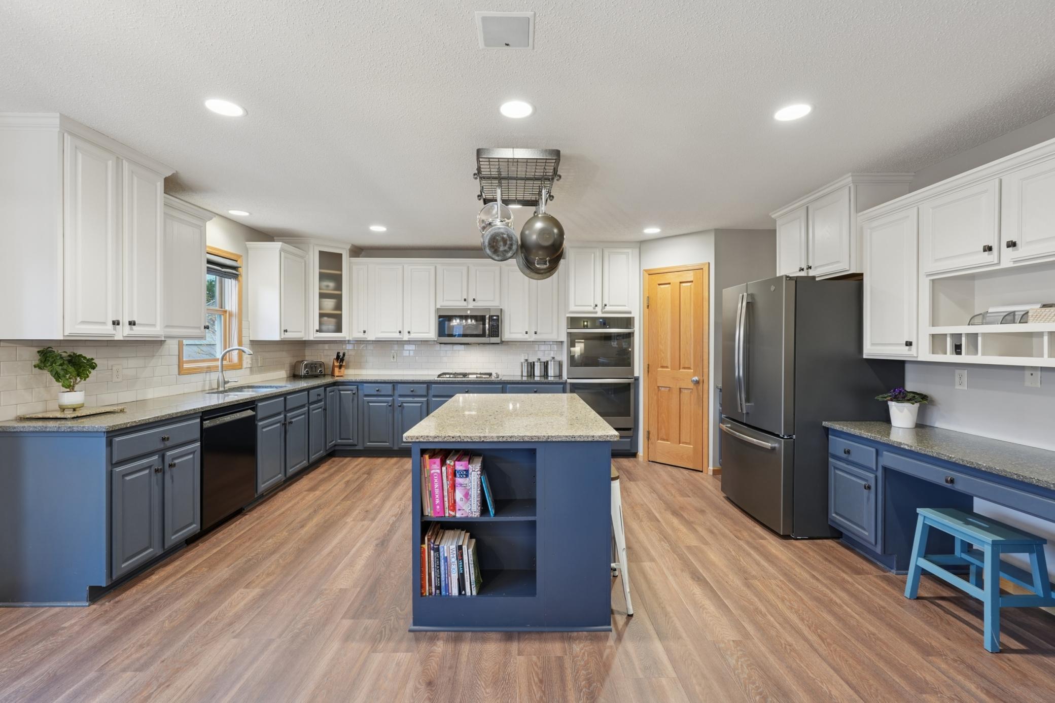 Hudson, Wisconsin, 54016, United States, 5 Bedrooms Bedrooms, ,3 BathroomsBathrooms,Residential,For Sale,1989559