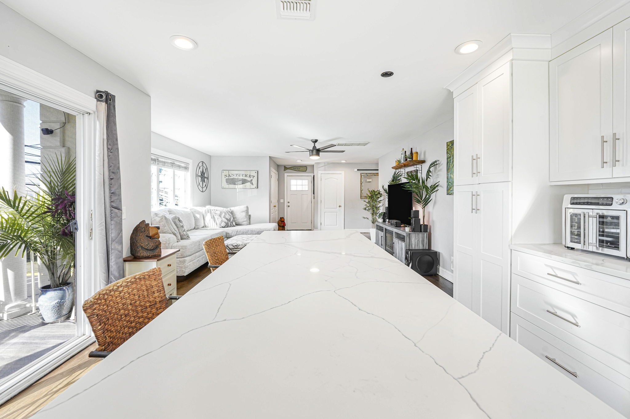 Fairview, New Jersey, 07022, United States, 2 Bedrooms Bedrooms, ,2 BathroomsBathrooms,Residential,For Sale,1973875