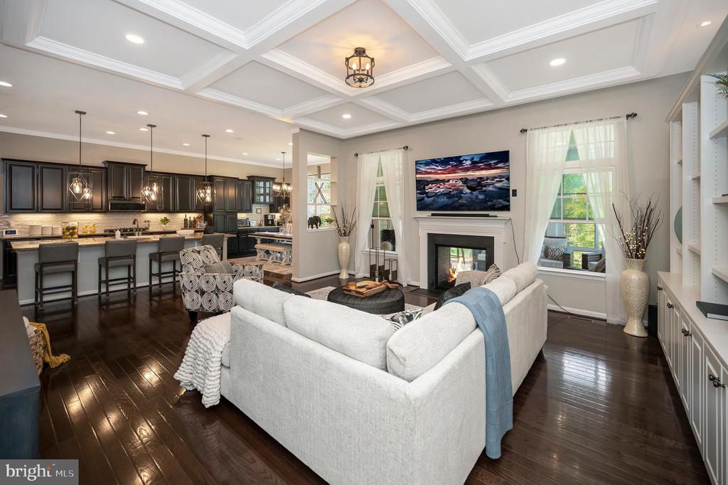 Fredericksburg, Virginia, 22406, United States, 5 Bedrooms Bedrooms, ,6 BathroomsBathrooms,Residential,For Sale,1981857