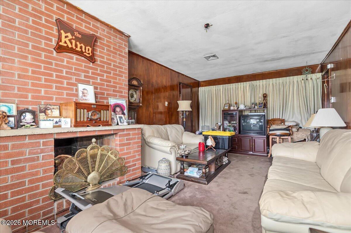 Aberdeen, New Jersey, 07747, United States, 3 Bedrooms Bedrooms, ,2 BathroomsBathrooms,Residential,For Sale,2038481
