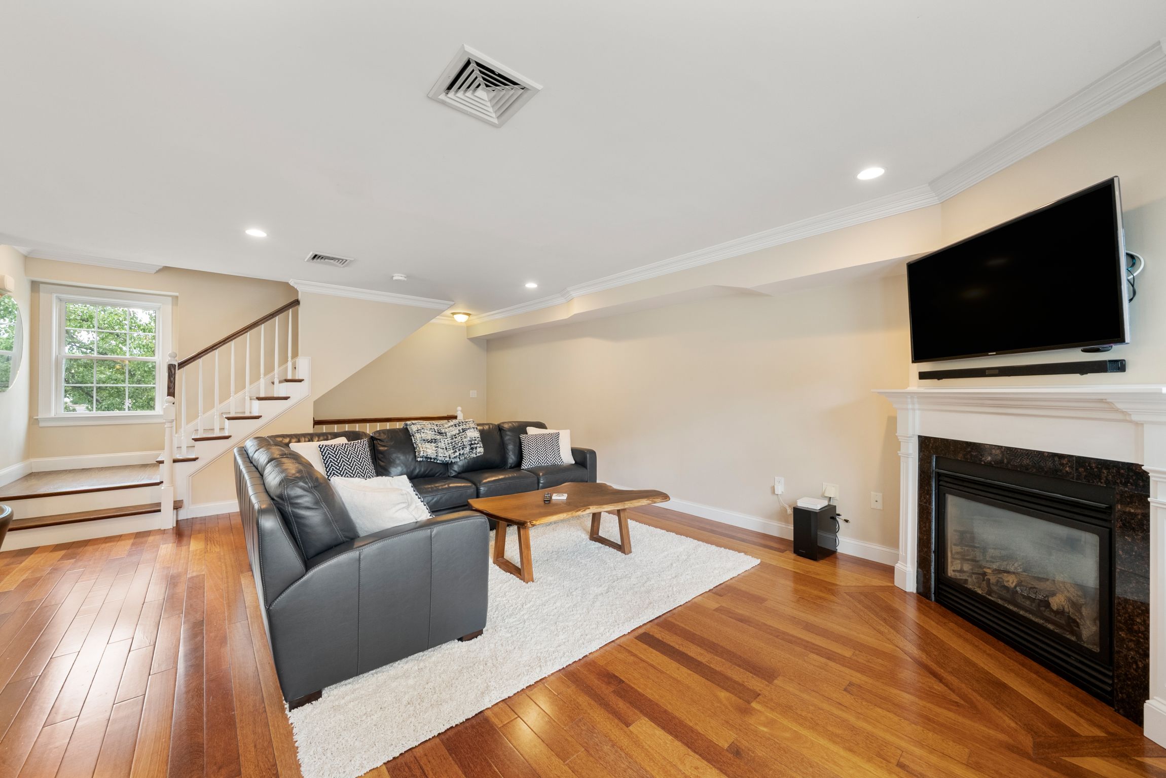  580 Quarry Street, Quincy, MA, 02169 - 物件實景