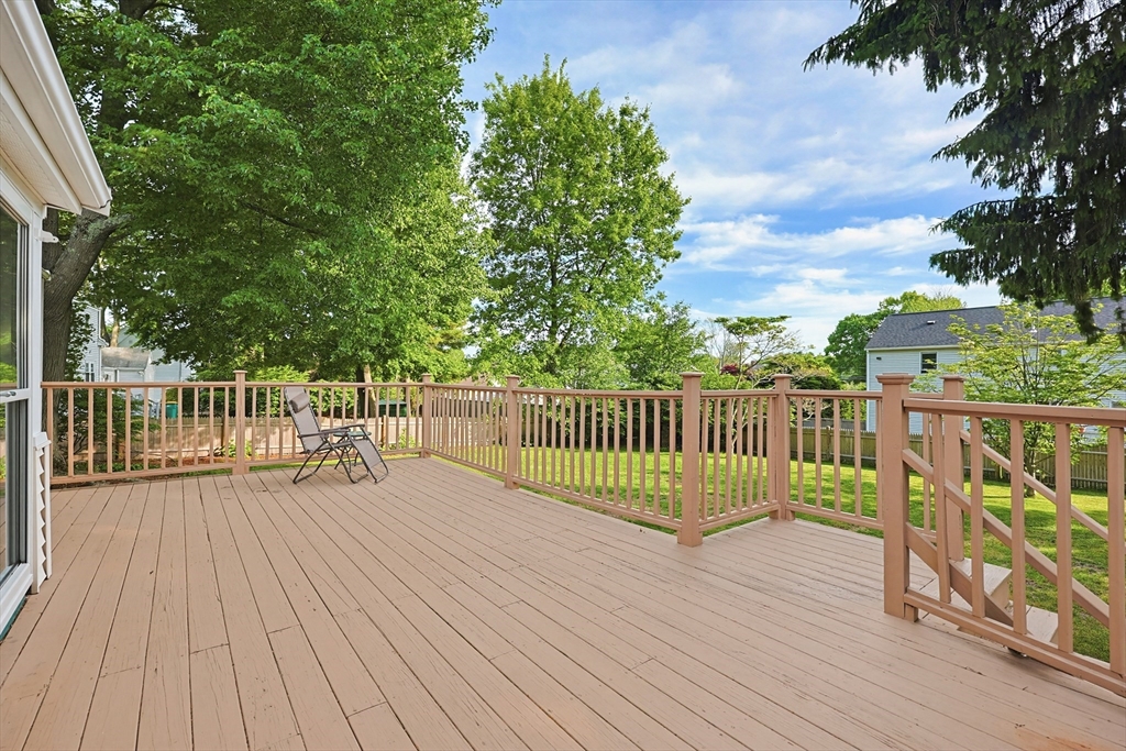 Norwood, Massachusetts, 02062, United States, 4 Bedrooms Bedrooms, ,2 BathroomsBathrooms,Residential,For Sale,2048084