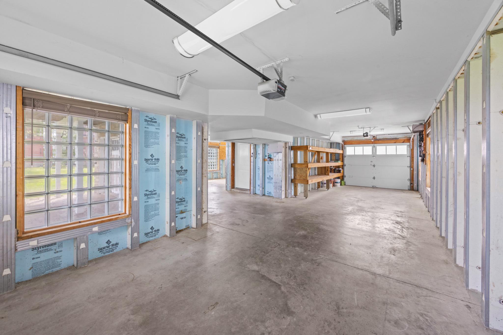  2260 Lake Drive, Pasadena, MD, 21122 - 物件實景
