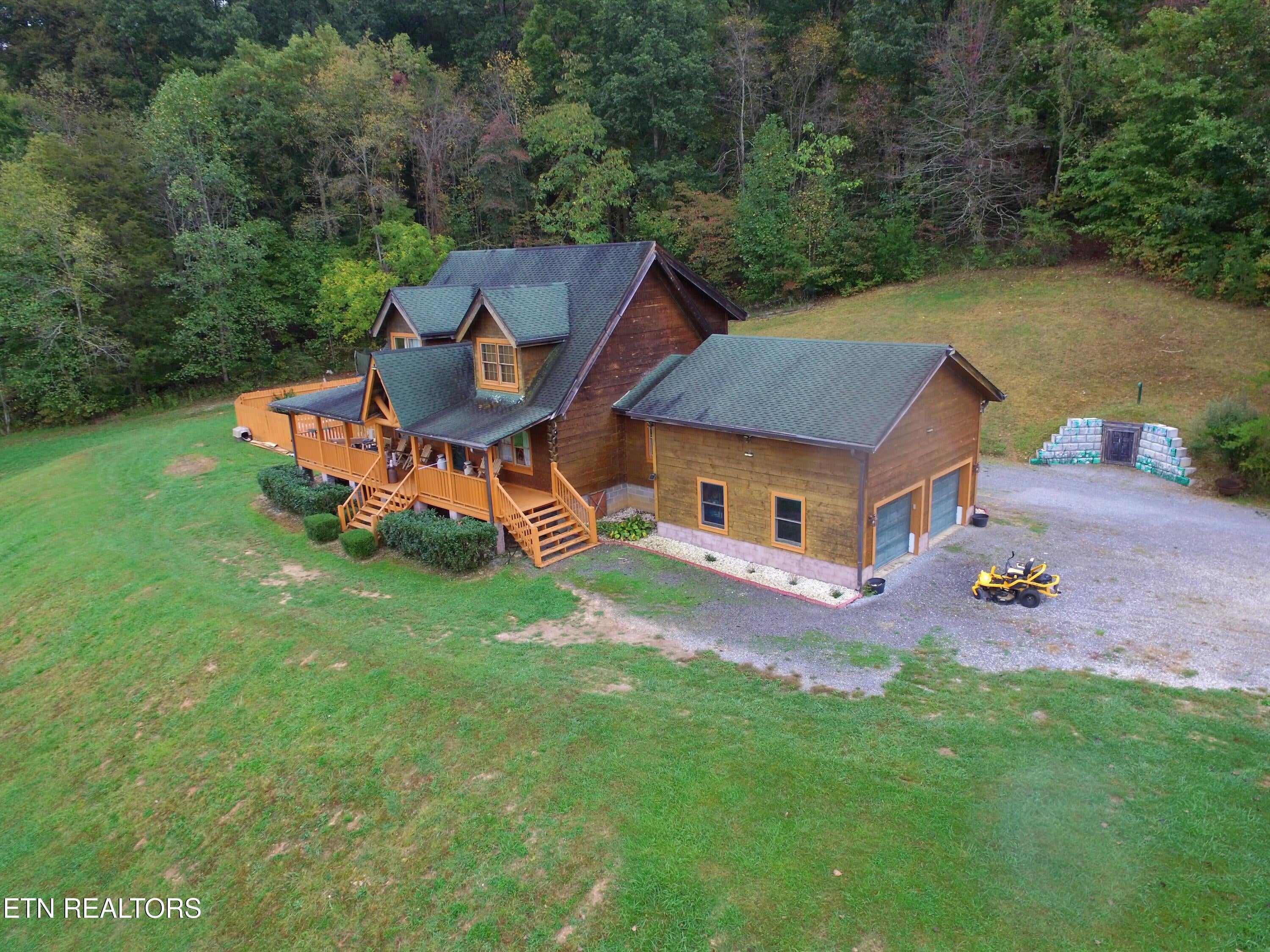 New Tazewell, Tennessee, 37825, United States, 3 Bedrooms Bedrooms, ,3 BathroomsBathrooms,Residential,For Sale,1961424