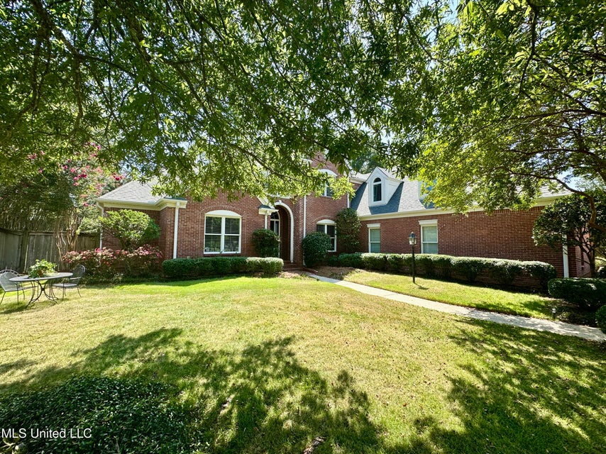 Clinton, Mississippi, 39056, United States, 5 Bedrooms Bedrooms, ,3 BathroomsBathrooms,Residential,For Sale,1904228