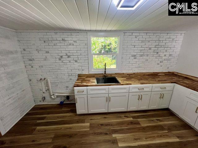 Cayce, South Carolina, 29033, United States, 3 Bedrooms Bedrooms, ,3 BathroomsBathrooms,Residential,For Sale,1875561