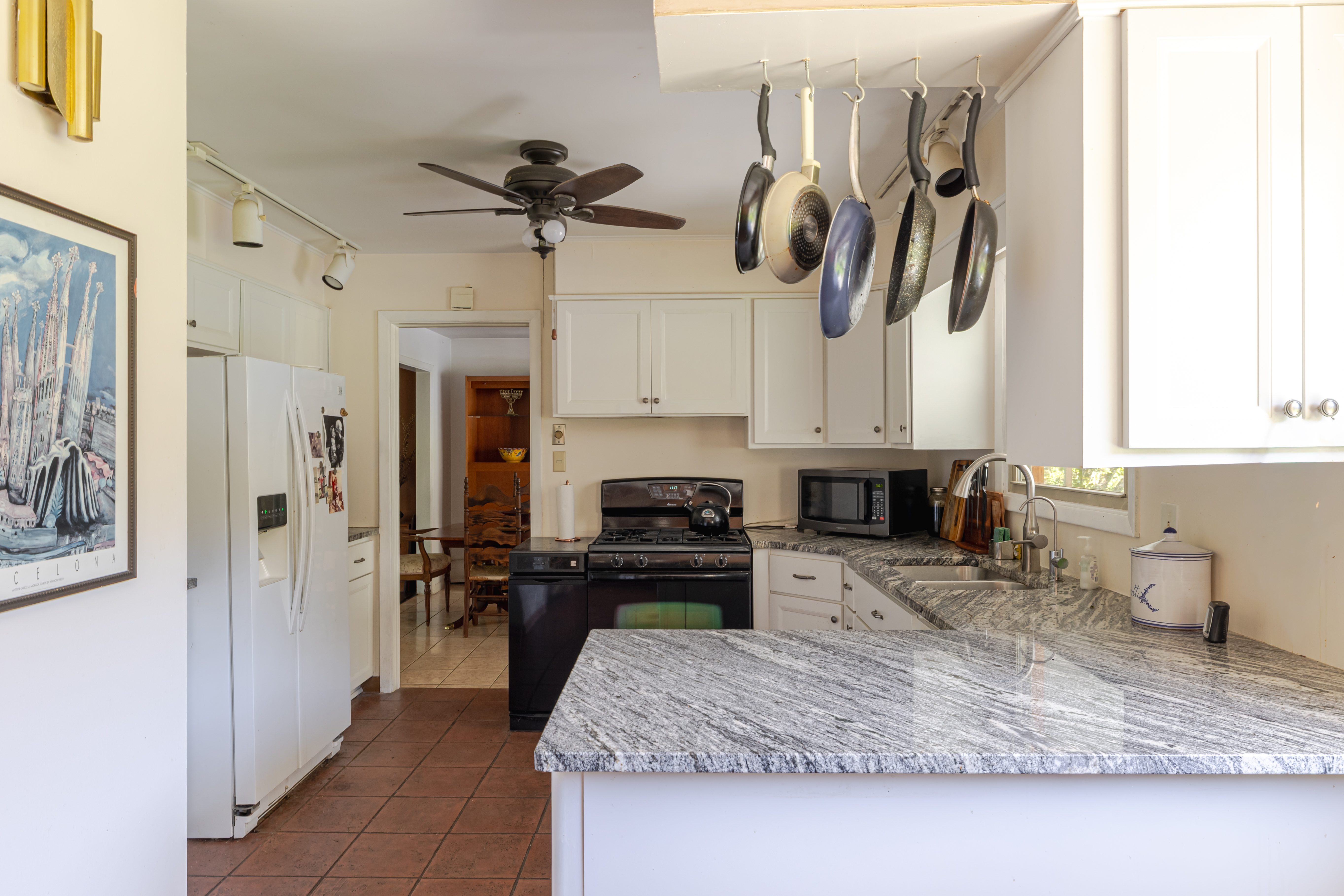  Private Great Barrington Compound: Heated Pool, Tennis/Pickleball Court & Mid-Ce - 物件實景
