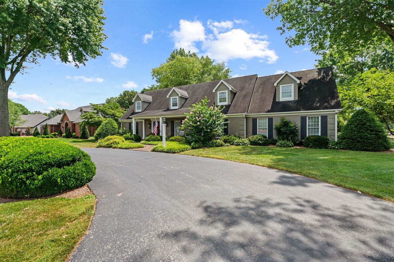 Bowling Green, Kentucky, 42103, United States, 4 Bedrooms Bedrooms, ,4 BathroomsBathrooms,Residential,For Sale,1907644