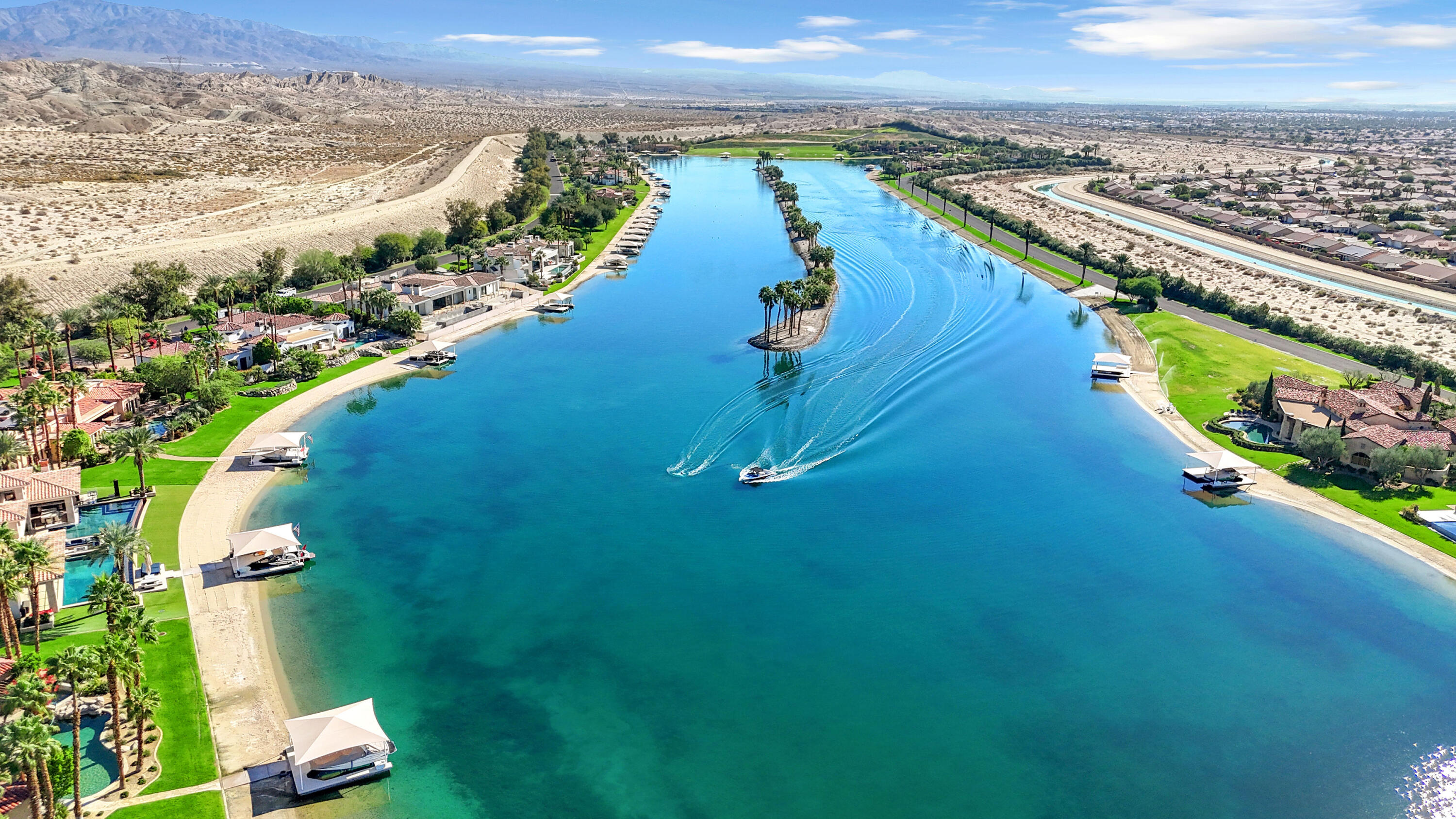 Indio, California, 92203, United States, 5 Bedrooms Bedrooms, ,4 BathroomsBathrooms,Residential,For Sale,1992835