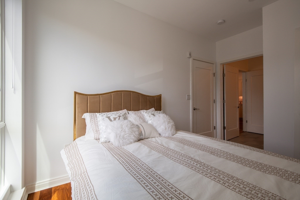 Boston, Massachusetts, 02130, United States, 3 Bedrooms Bedrooms, ,2 BathroomsBathrooms,Residential,For Sale,1885513