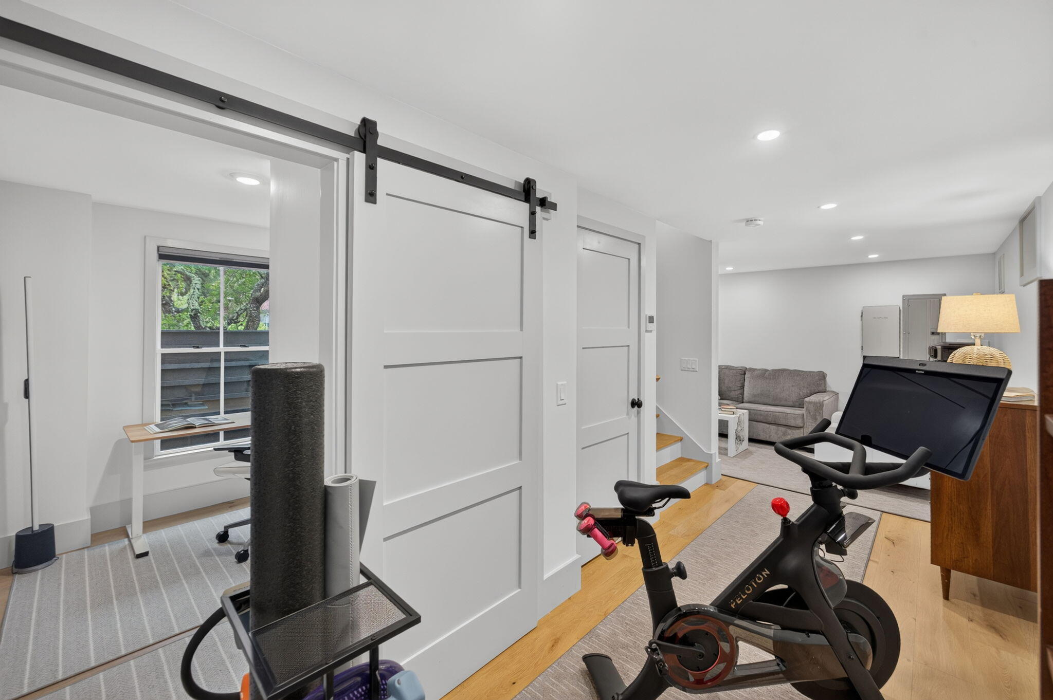 Arrive, Unpack & Enjoy—Turnkey Provincetown Living with a Private Patio & Pizza - 物件實景