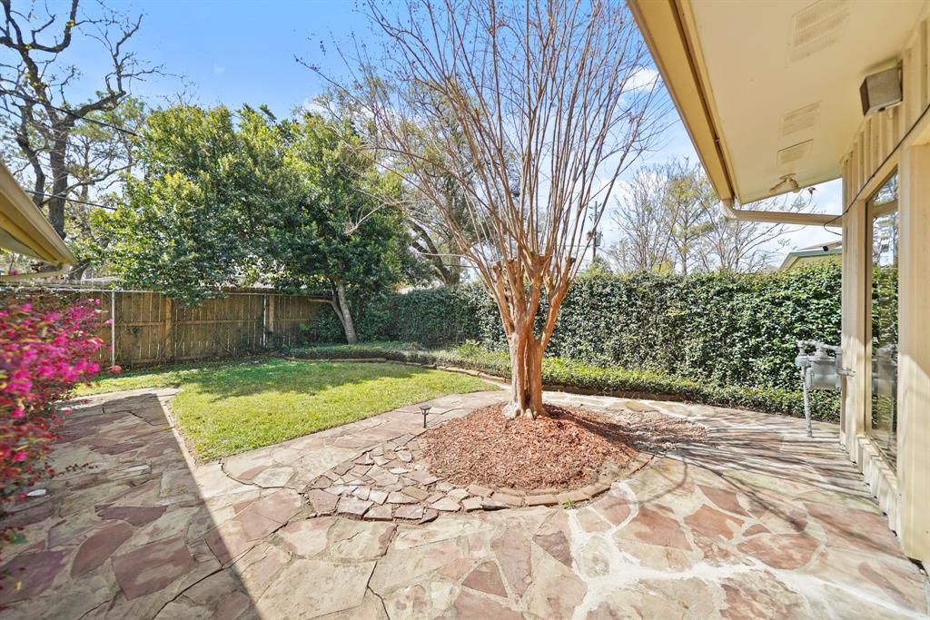 Houston, Texas, 77096, United States, 3 Bedrooms Bedrooms, ,3 BathroomsBathrooms,Residential,For Sale,1857598