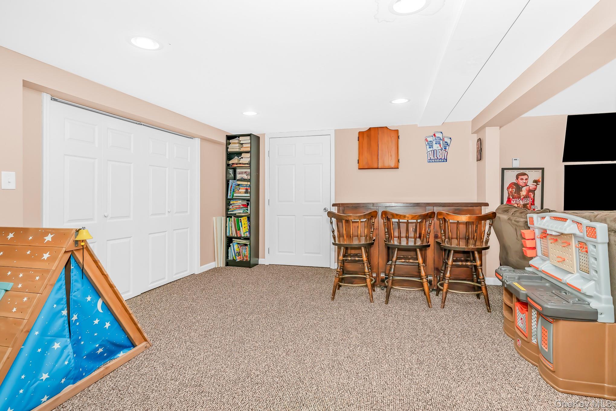 Bethpage, New York, 11714, United States, 3 Bedrooms Bedrooms, ,2 BathroomsBathrooms,Residential,For Sale,2048491