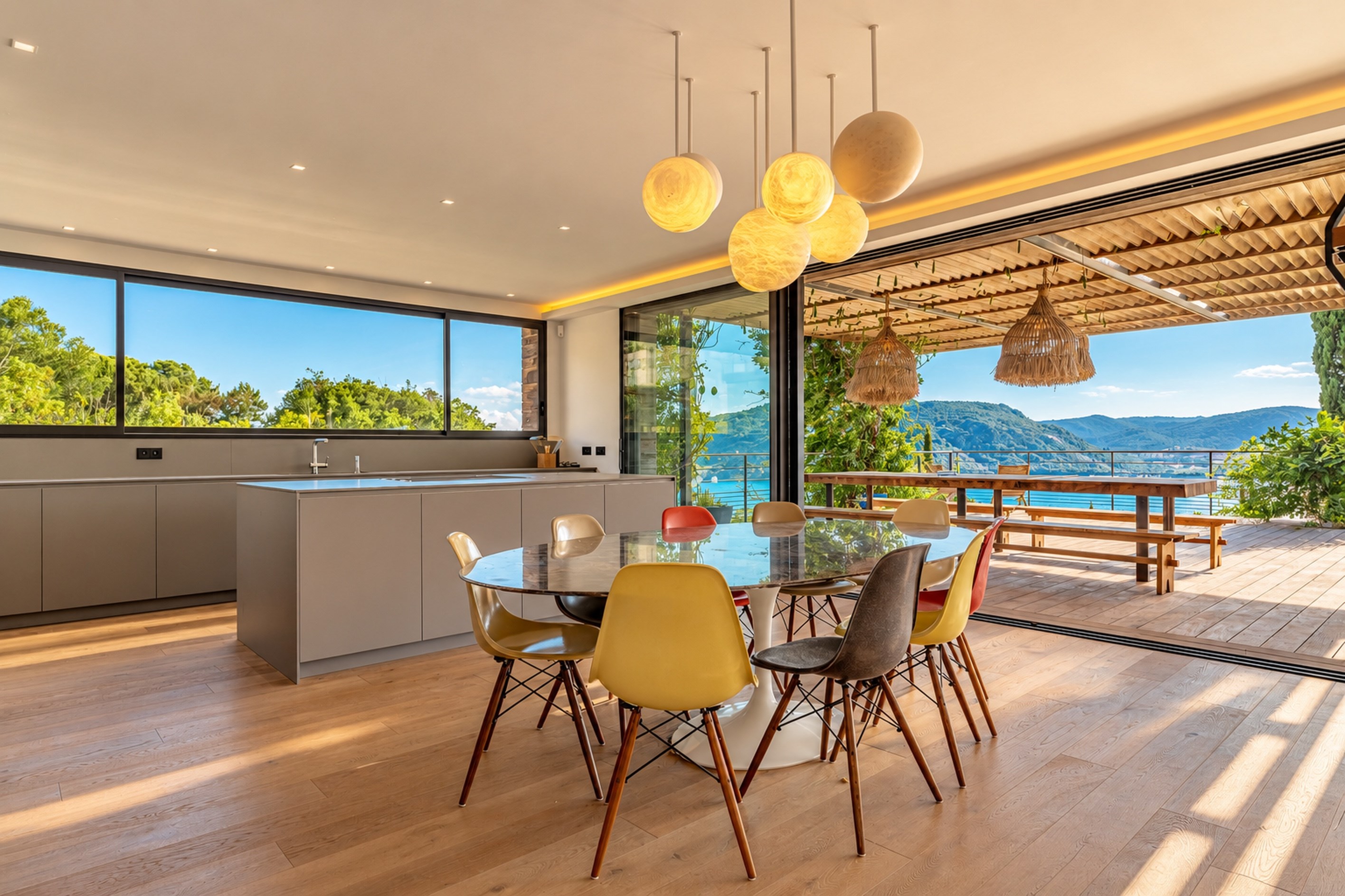  ARCHITECT-DESIGNED VILLA - PRIVATE WATERFRONT ESTATE OF CALA D