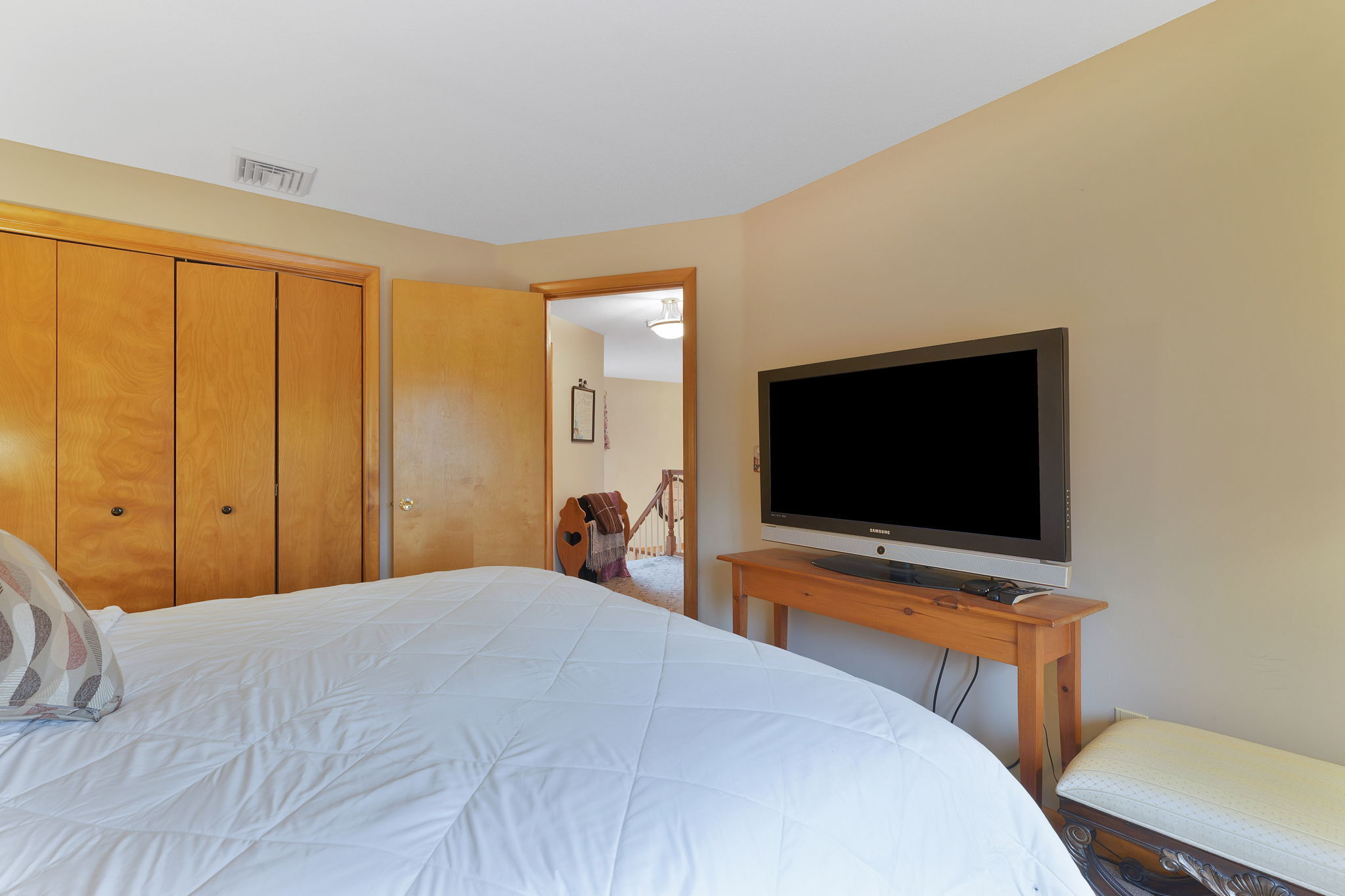 Tolland, Connecticut, 06084, United States, 3 Bedrooms Bedrooms, ,3 BathroomsBathrooms,Residential,For Sale,1993316