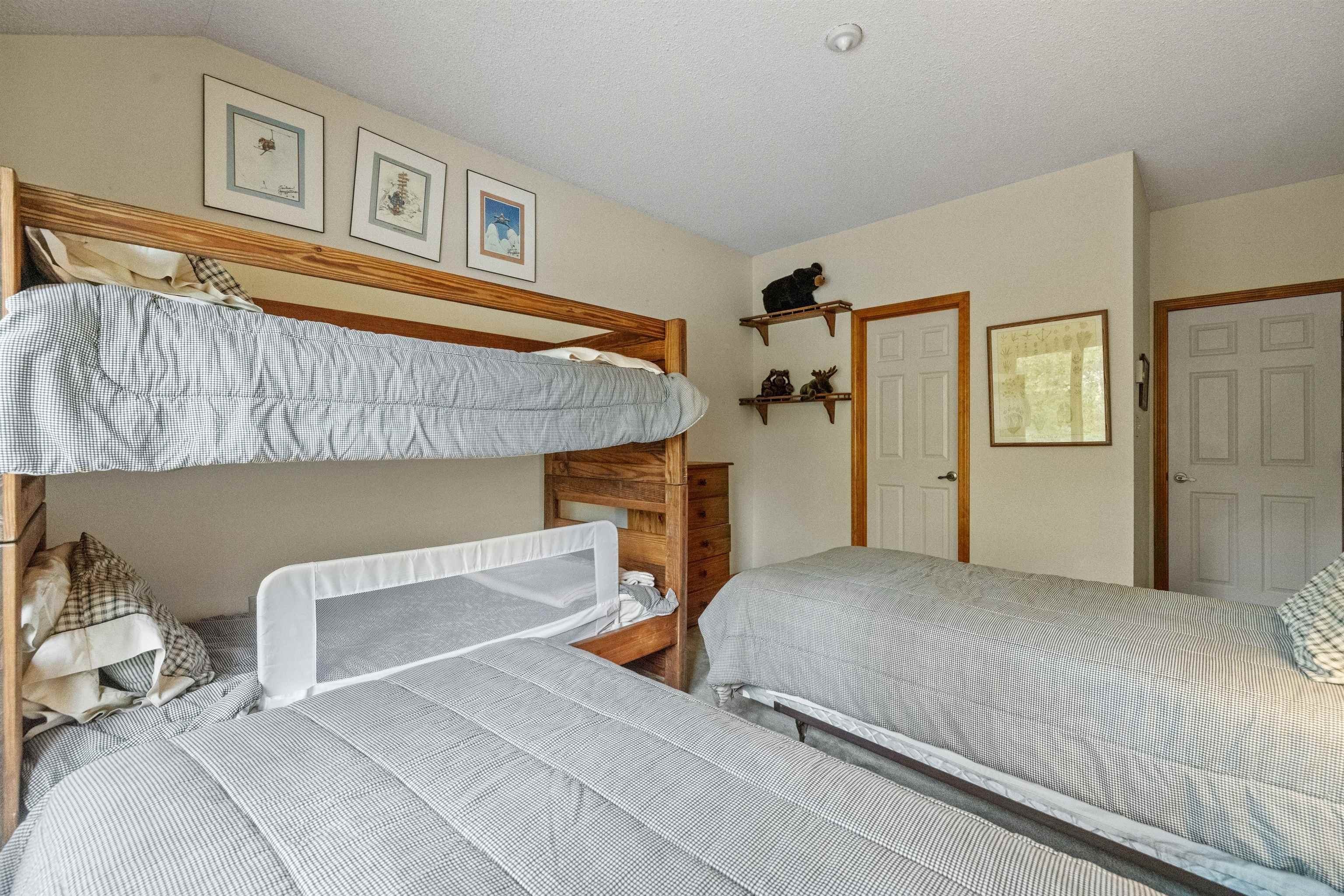 Woodstock, New Hampshire, 03262, United States, 2 Bedrooms Bedrooms, ,3 BathroomsBathrooms,Residential,For Sale,1977442