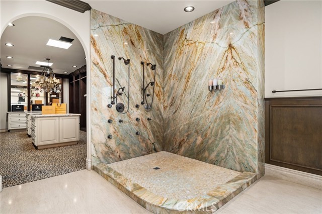 Long Beach, California, 90803, United States, 6 Bedrooms Bedrooms, ,8 BathroomsBathrooms,Residential,For Sale,1835519