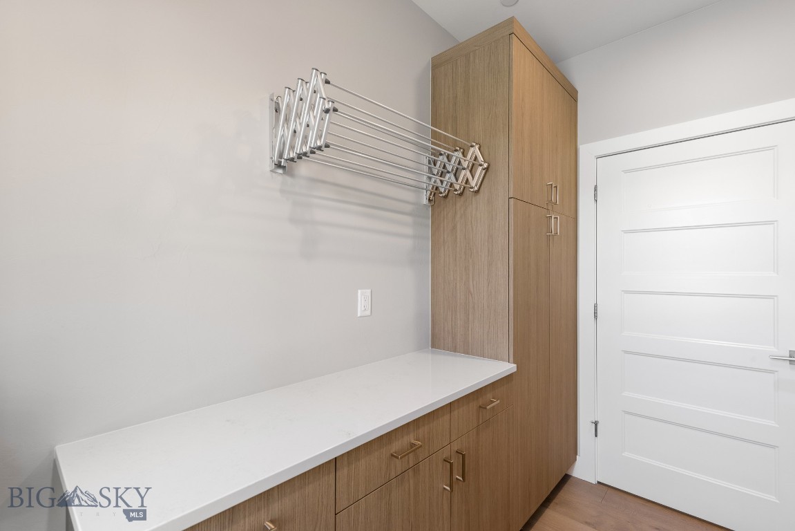 Bozeman, Montana, 59715, United States, 5 Bedrooms Bedrooms, ,5 BathroomsBathrooms,Residential,For Sale,1837717