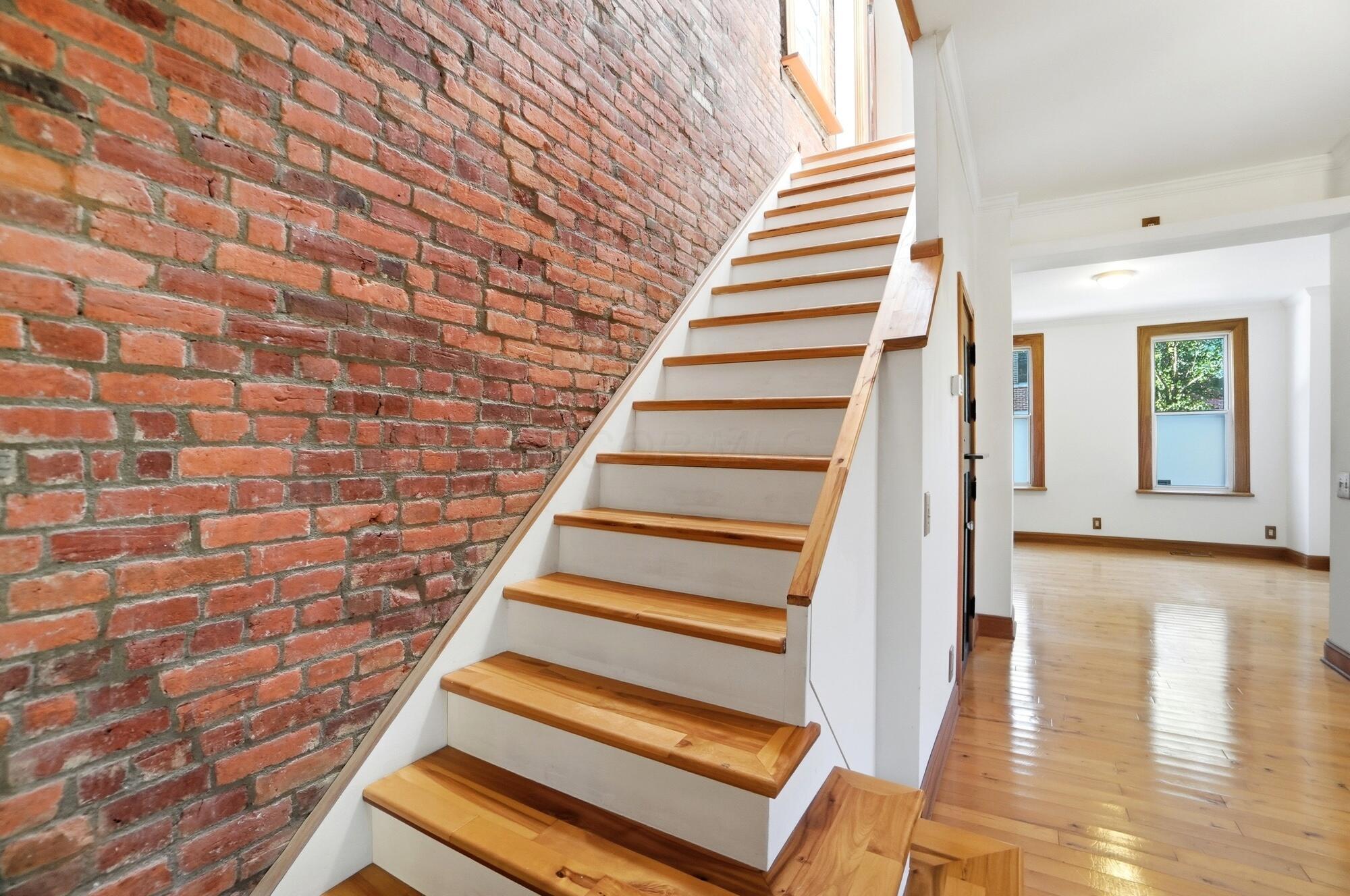 Columbus, Ohio, 43206, United States, 2 Bedrooms Bedrooms, ,2 BathroomsBathrooms,Residential,For Sale,1970918