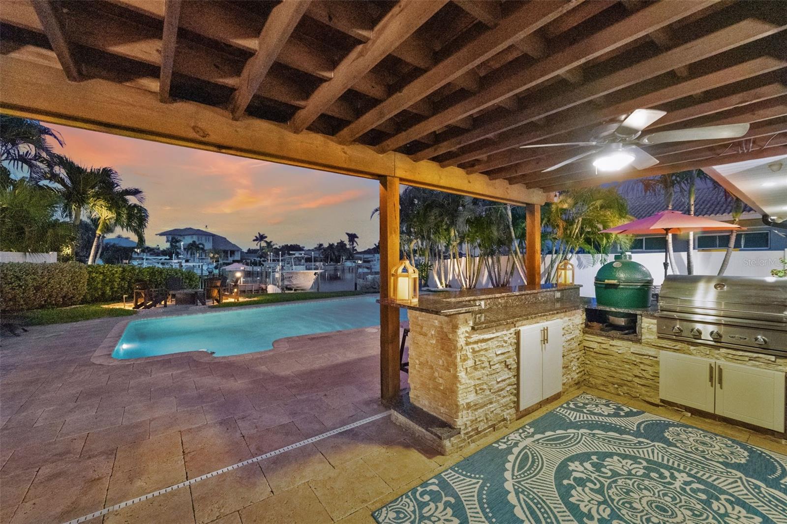 St. Petersburg, Florida, 33707, United States, 3 Bedrooms Bedrooms, ,2 BathroomsBathrooms,Residential,For Sale,1978831